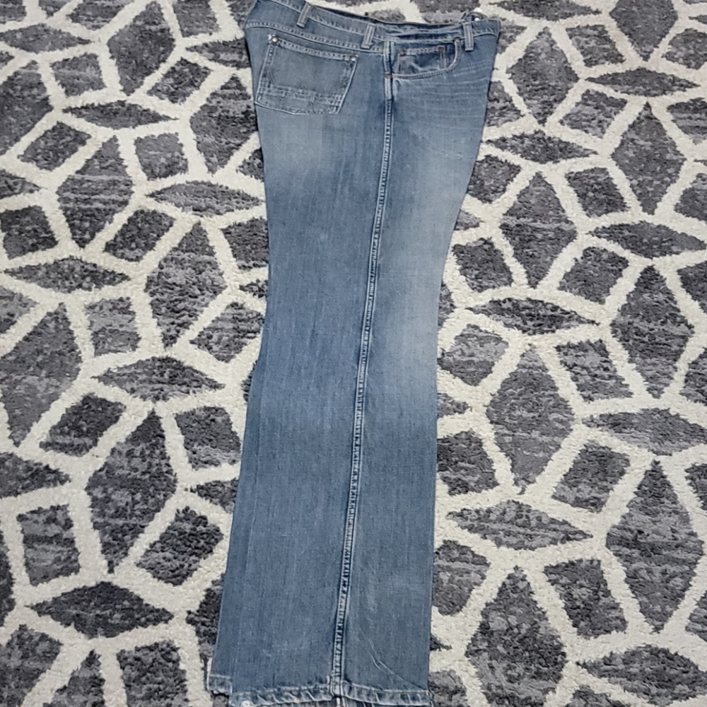 Wrangler Slim Straight Cut Jeans